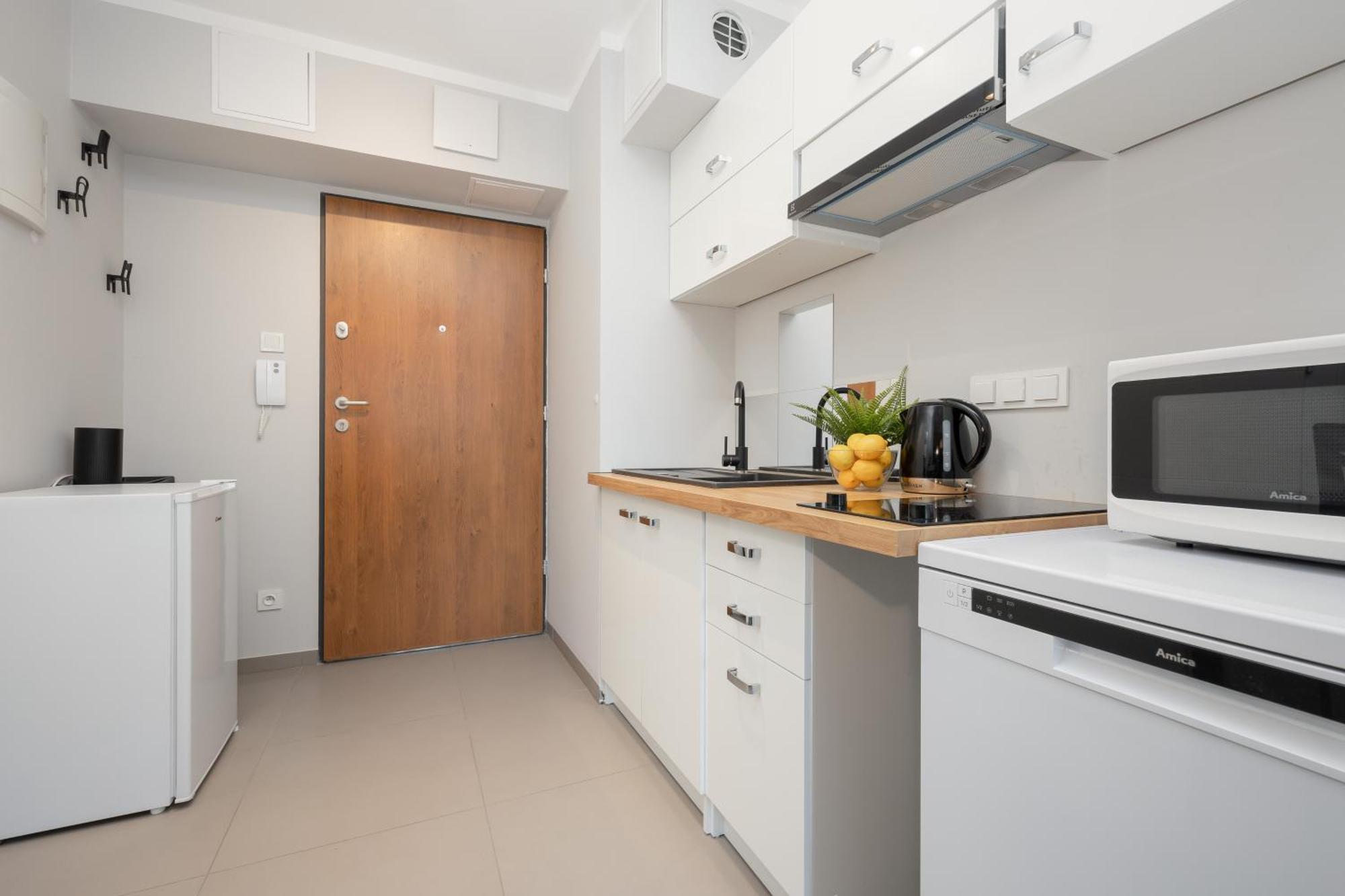 Warsaw Praga Kokoryczki Apartments With Parking By Noclegi Renters Екстер'єр фото